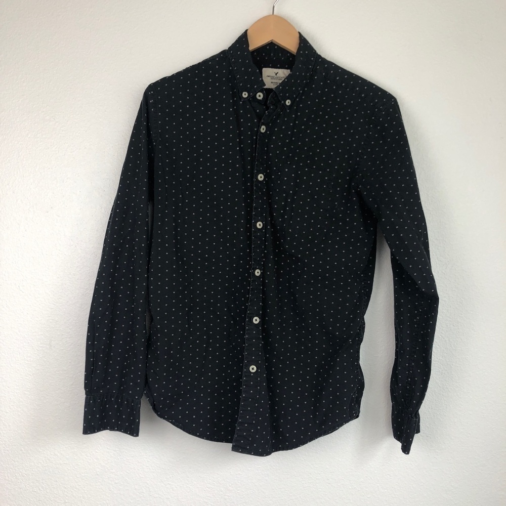 American Eagle polka dot button down size S //0326